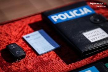 Nowy radiowóz dla Komisariatu Policji w Kłomnicach_2024