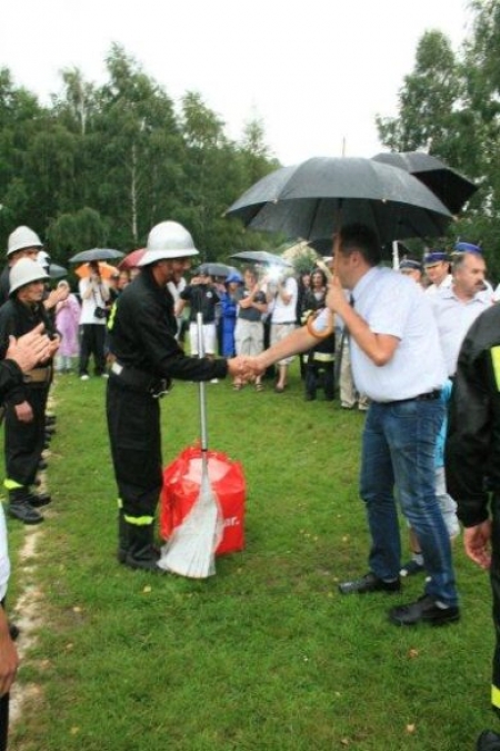 FOTORELACJA Z GMINNYCH ZAWODÓW POŻARNICZO-SPORTOWYCH